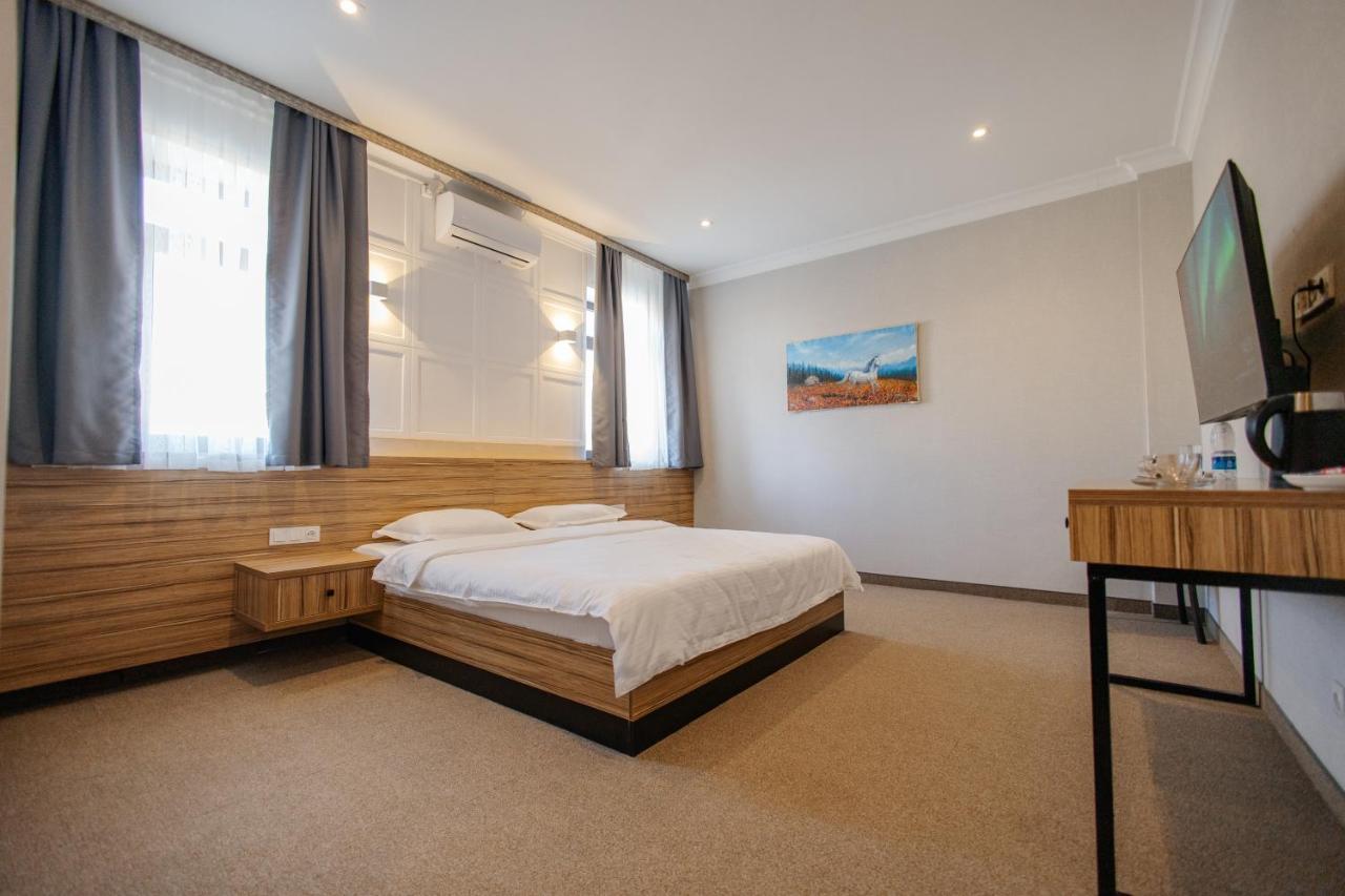 281 Hotel Bișkek Exterior foto
